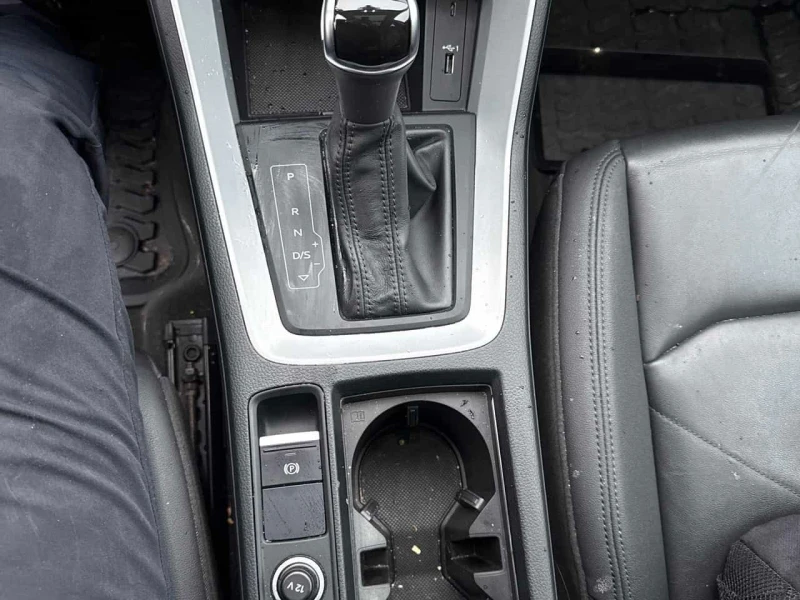 Audi Q3 * Progressiv * CARFAX * ПАНО * ПОДГРЕВИ * KEYLESS, снимка 10 - Автомобили и джипове - 53595909