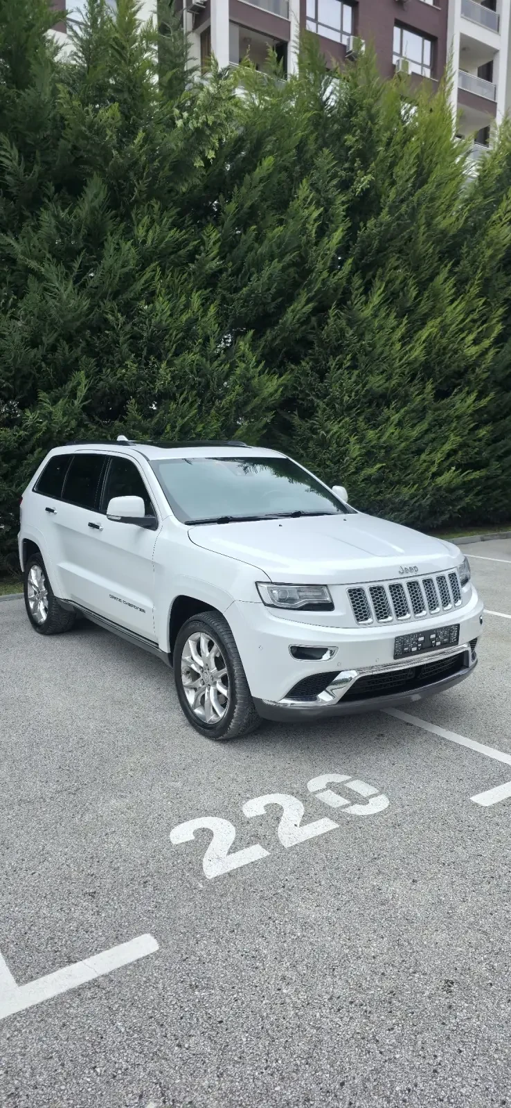 Jeep Grand cherokee Summit , снимка 3 - Автомобили и джипове - 53522215