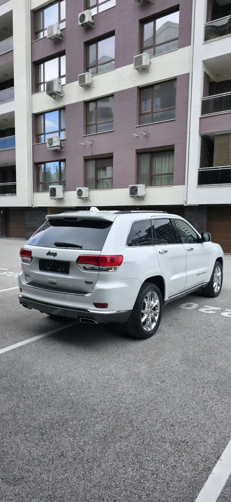 Jeep Grand cherokee Summit , снимка 8 - Автомобили и джипове - 53522215