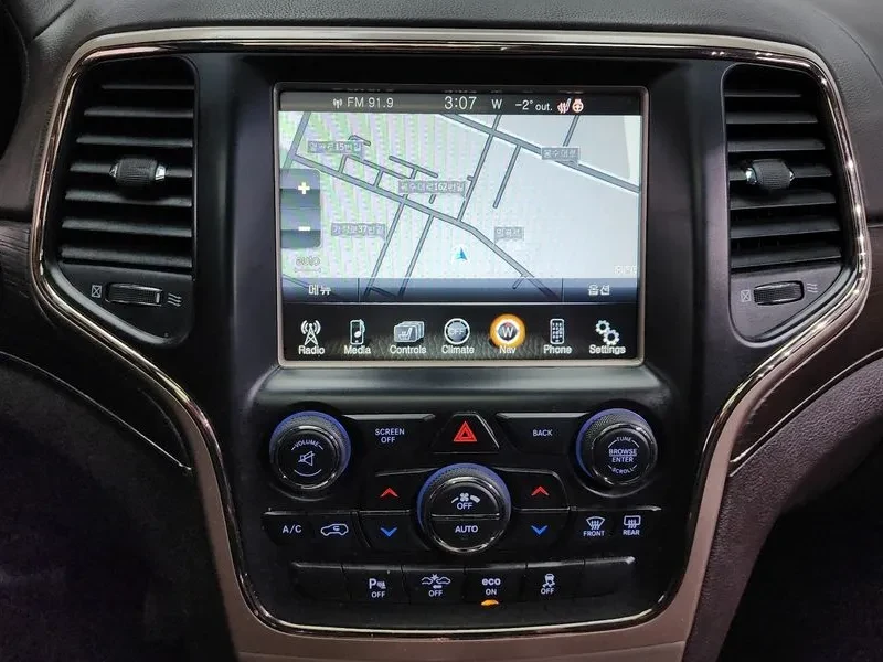 Jeep Cherokee 3.0 Diesel Overland, снимка 14 - Автомобили и джипове - 53600343