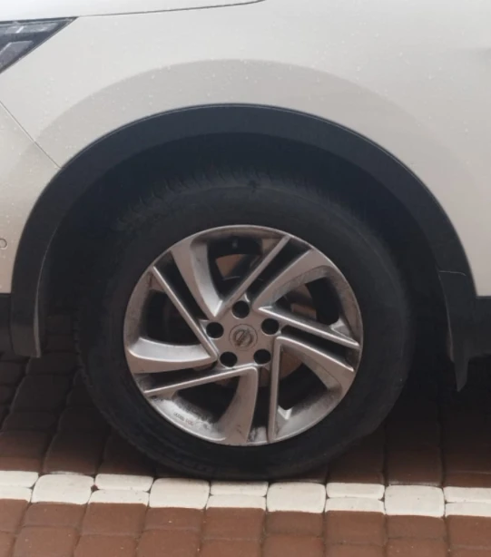 Nissan Qashqai, снимка 4 - Автомобили и джипове - 54005655