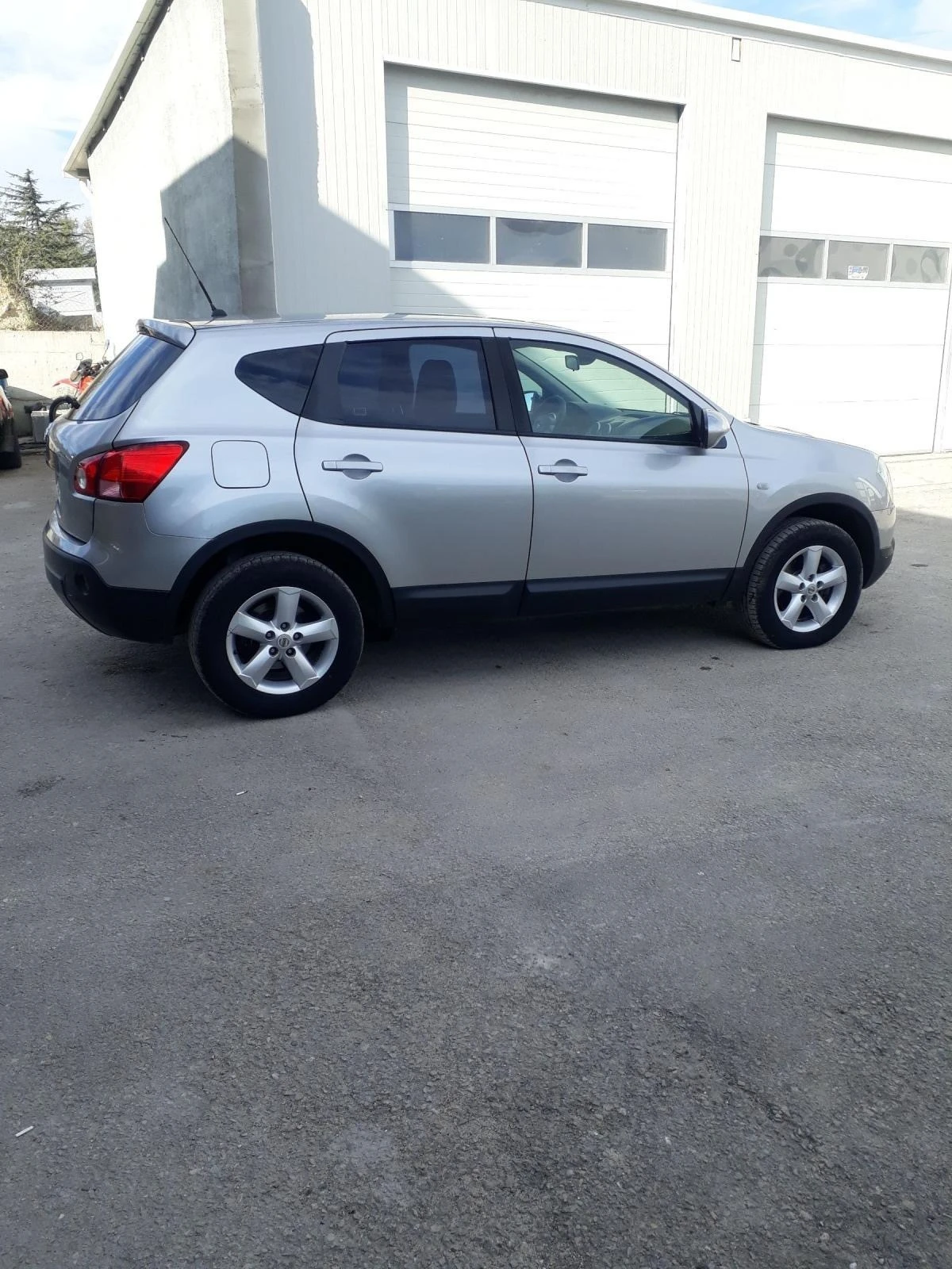 Nissan Qashqai 1.6 i кожен салон - изображение 5