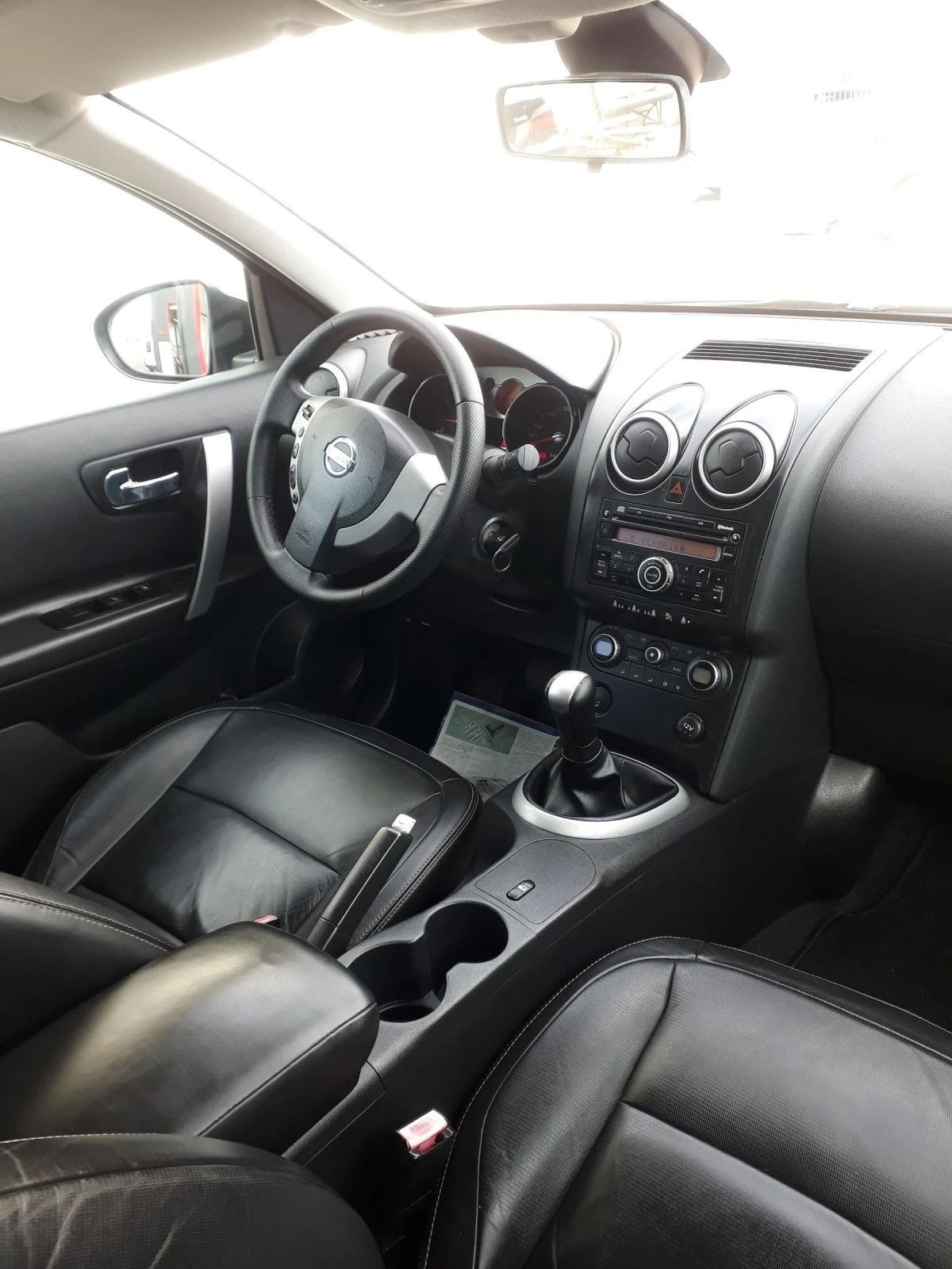 Nissan Qashqai 1.6 i кожен салон - изображение 7