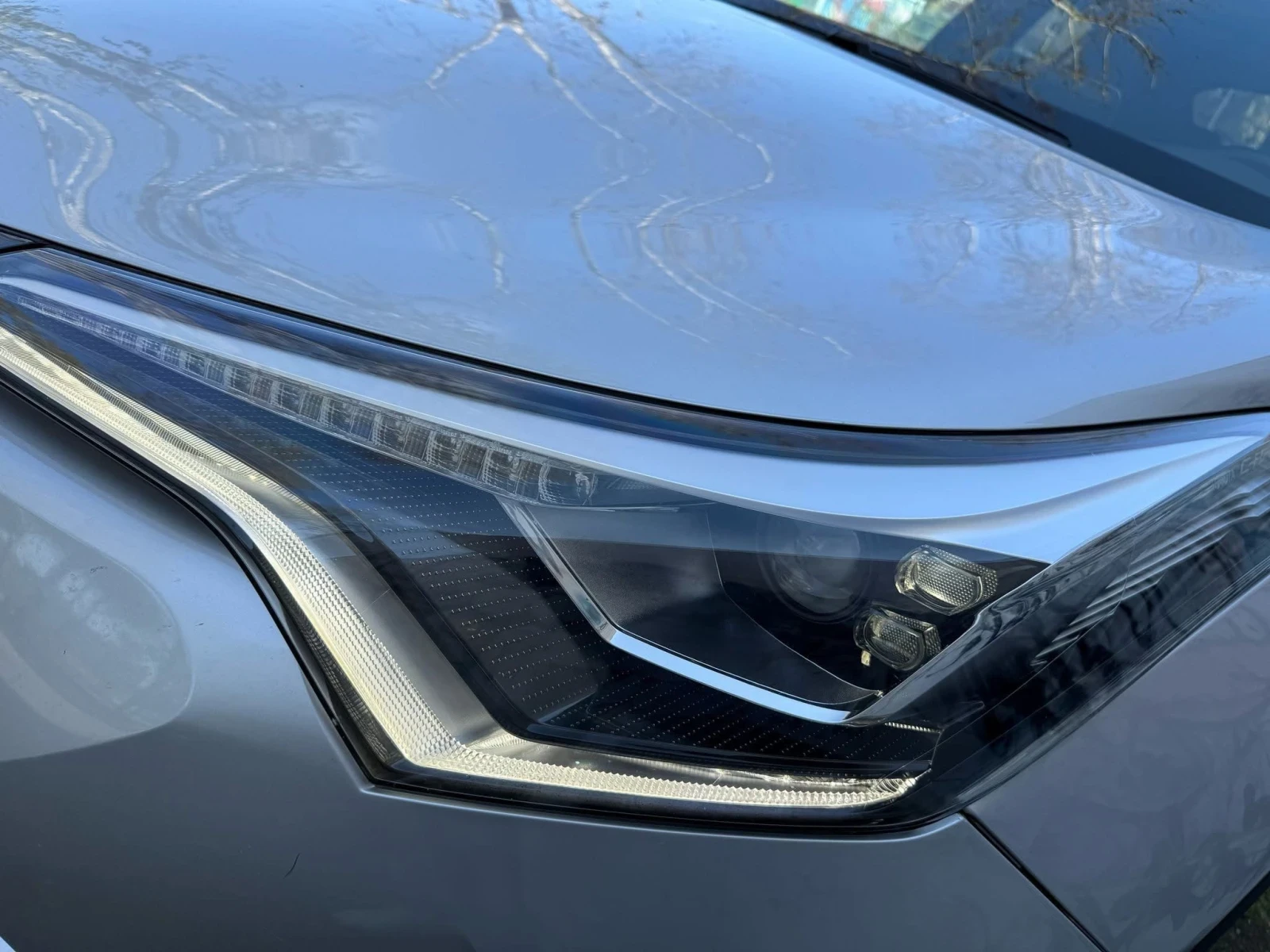 Toyota C-HR  - изображение 2