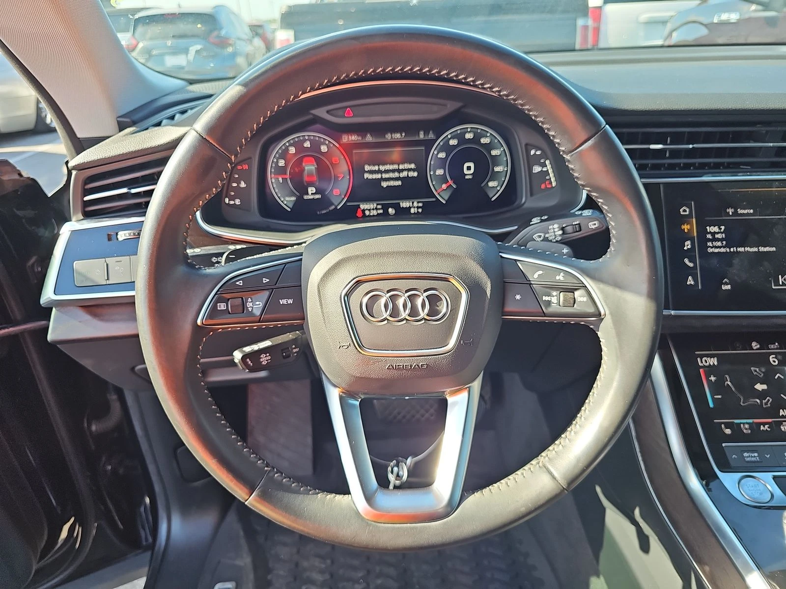 Audi Q8 Black Optic* S-Line* Обдух* Bang&Olufsen 3D*  - изображение 9