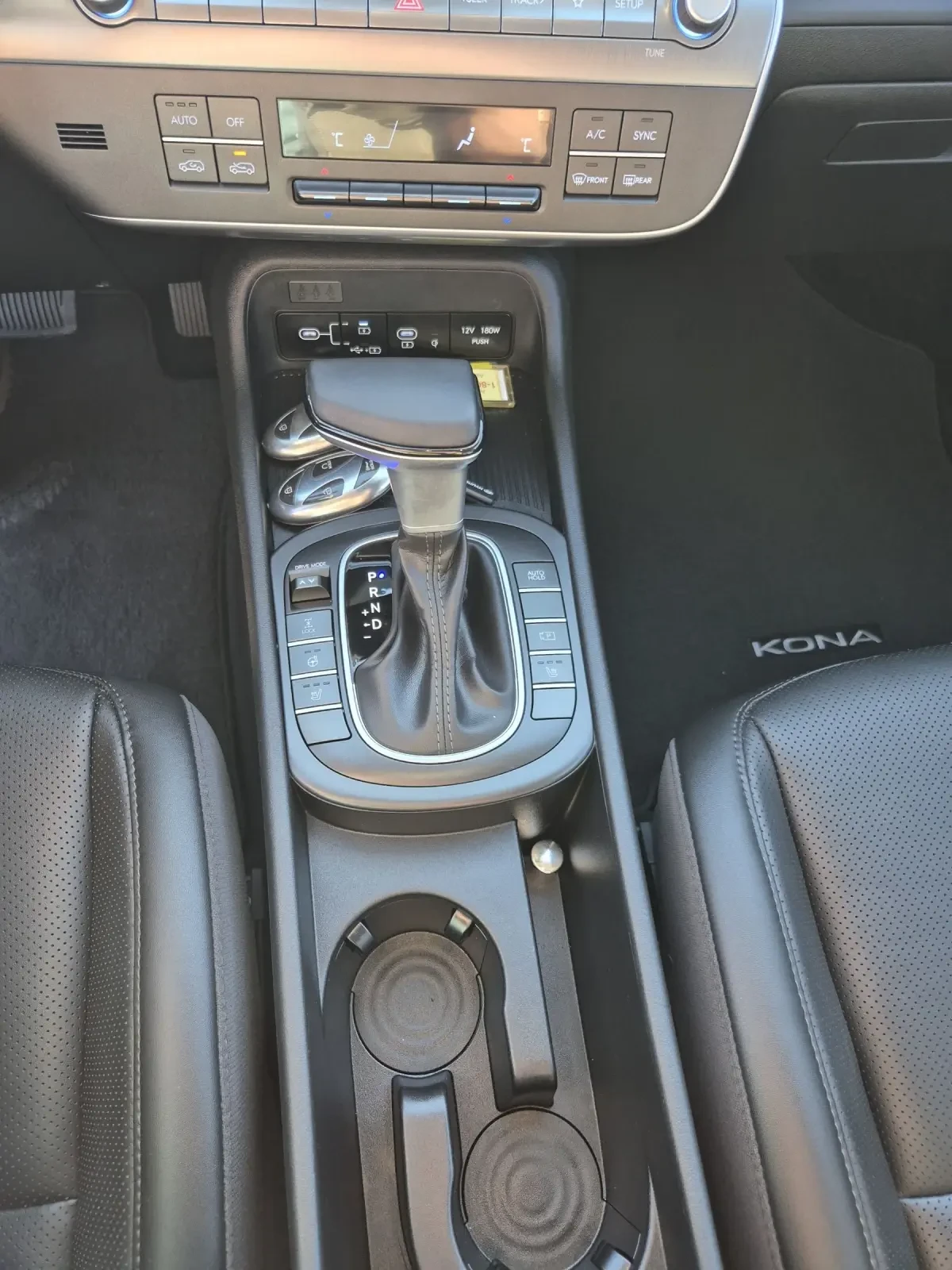 Hyundai Kona 2.0 MPI 4x4 FUUL LED LINE ASIST DISTRONIC FUUL - изображение 8