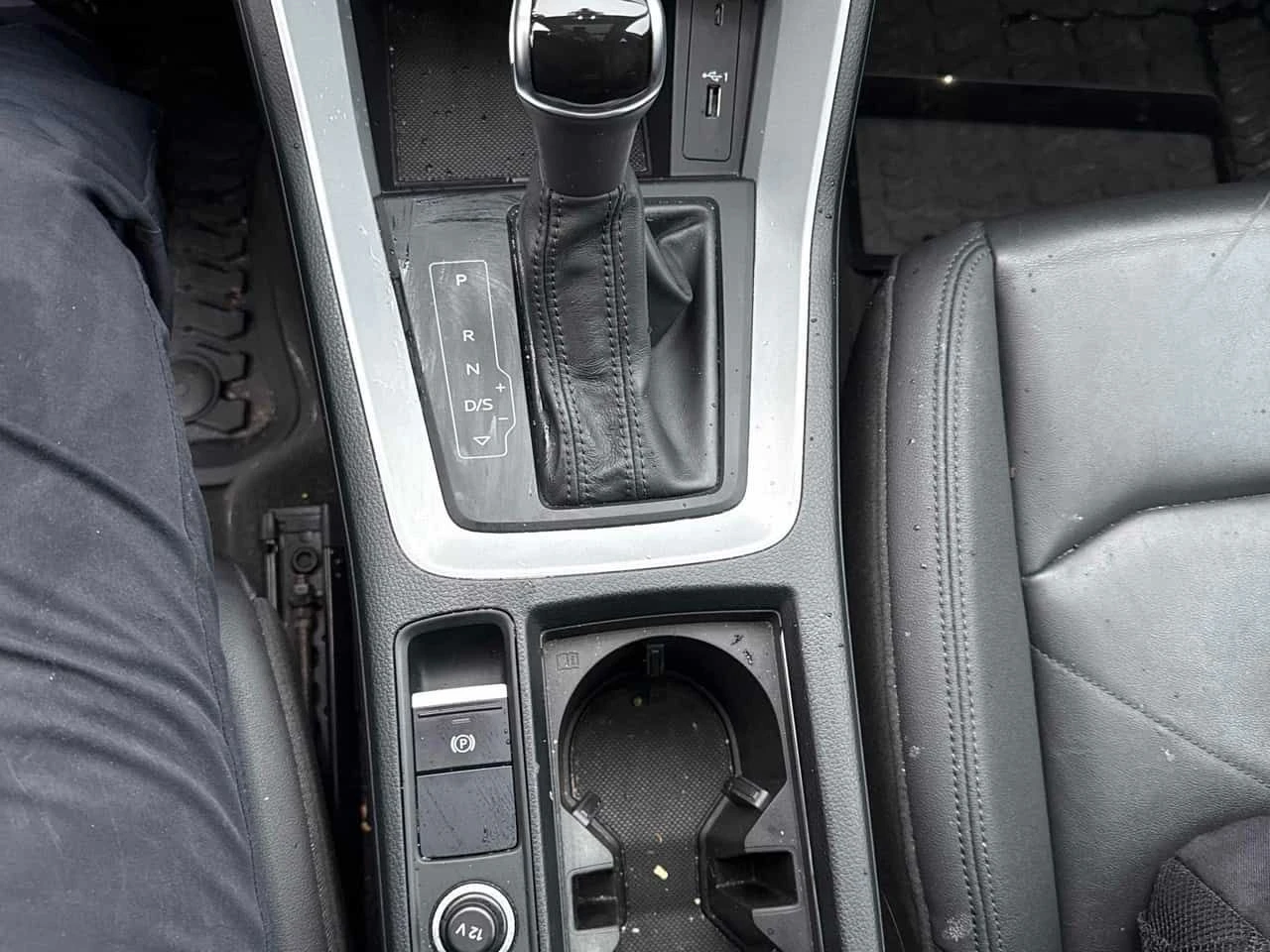 Audi Q3 * Progressiv * CARFAX * ПАНО * ПОДГРЕВИ * KEYLESS - изображение 10