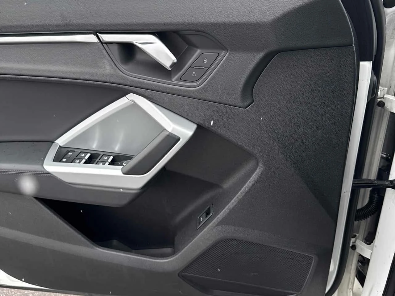 Audi Q3 * Progressiv * CARFAX * ���� * �������� * KEYLESS | Mobile.bg � ����������� 13