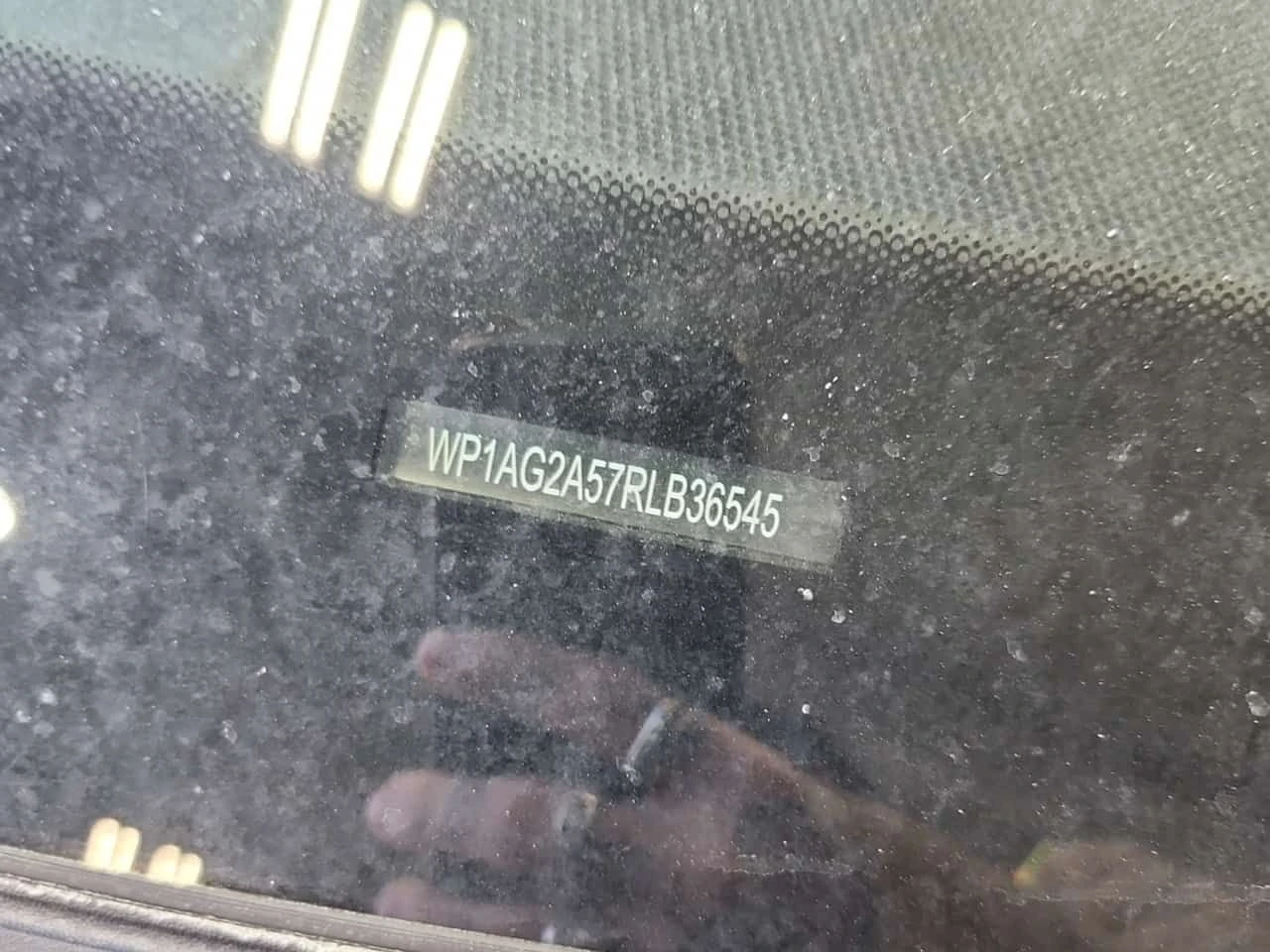 Porsche Macan  S | DISTRONIC | 360 | ОБДУХВАНЕ | CARFAX, снимка 16 - Автомобили и джипове - 53711069