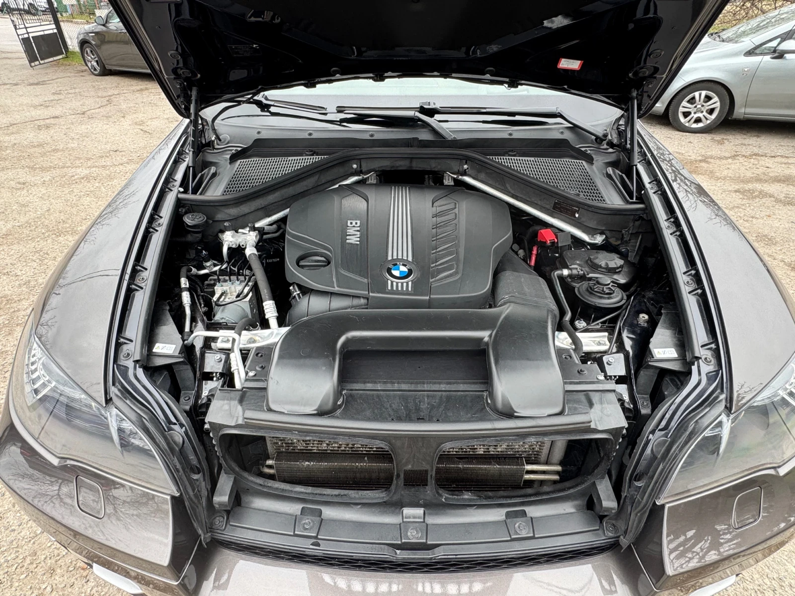 BMW X6 РЕАЛЕН ПРОБЕГ!!!, снимка 17 - Автомобили и джипове - 53903380