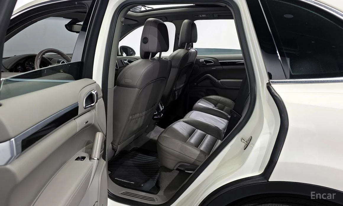 Porsche Cayenne, снимка 11 - Автомобили и джипове - 53991627