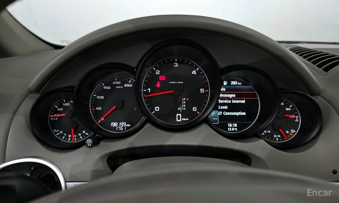 Porsche Cayenne, снимка 8 - Автомобили и джипове - 53991627