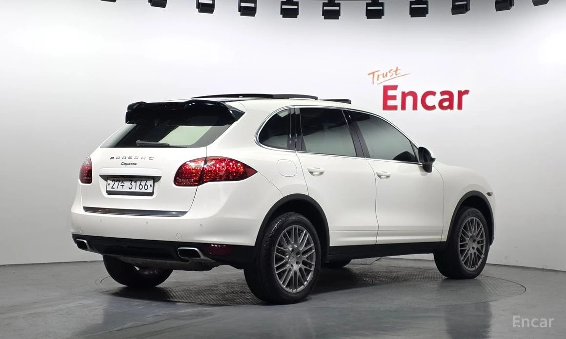 Porsche Cayenne, снимка 2 - Автомобили и джипове - 53991627