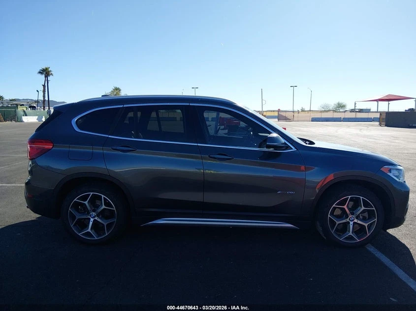 BMW X1 2.0l xDrive28I, снимка 13 - Автомобили и джипове - 54353353