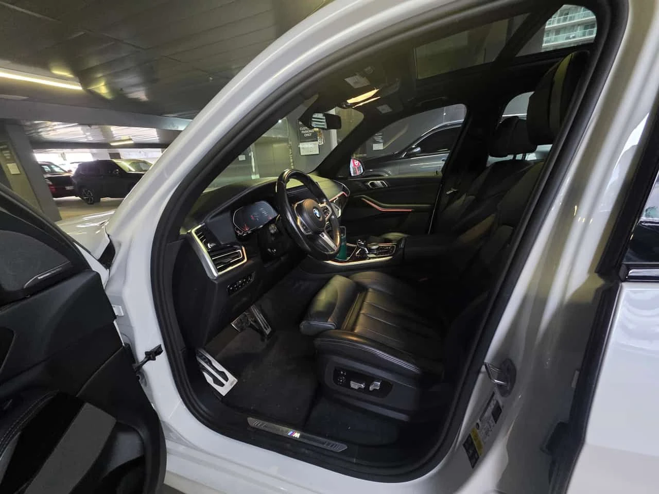 BMW X5 XDRIVE40I * ЛАЗЕРИ* M PACK* 360 КАМЕРА* ПАНОРАМА* , снимка 7 - Автомобили и джипове - 54364274