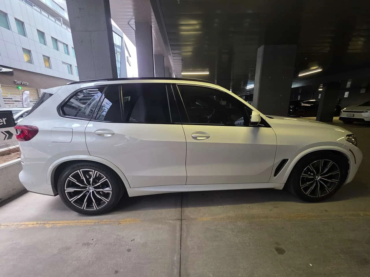 BMW X5 XDRIVE40I * ЛАЗЕРИ* M PACK* 360 КАМЕРА* ПАНОРАМА* , снимка 4 - Автомобили и джипове - 54364274