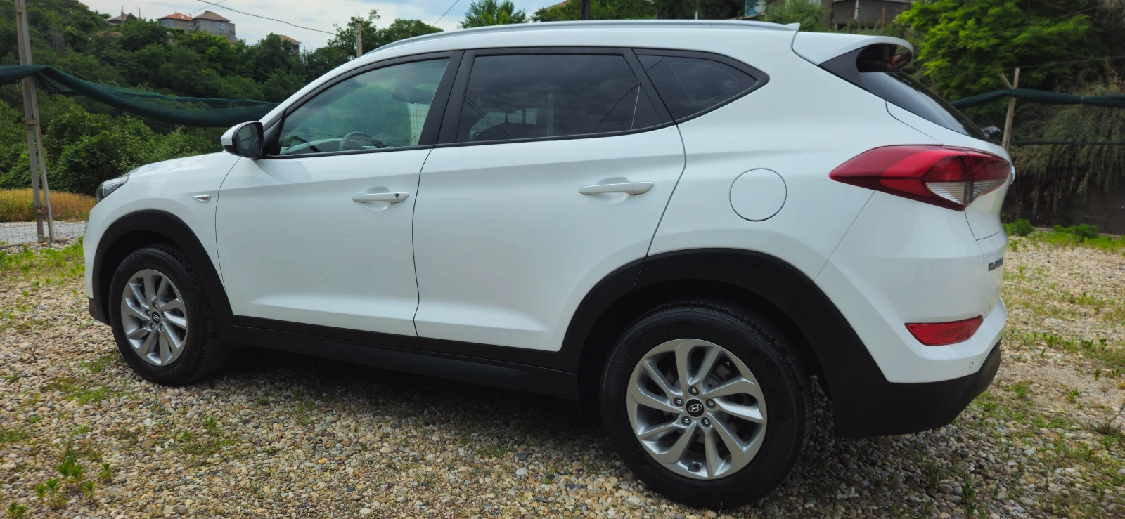 Hyundai Tucson 1, 7CRDi-116kс* 2018г* LED* НАВИ* КАМЕРА* Wi-Fi* Т, снимка 4 - Автомобили и джипове - 54891551