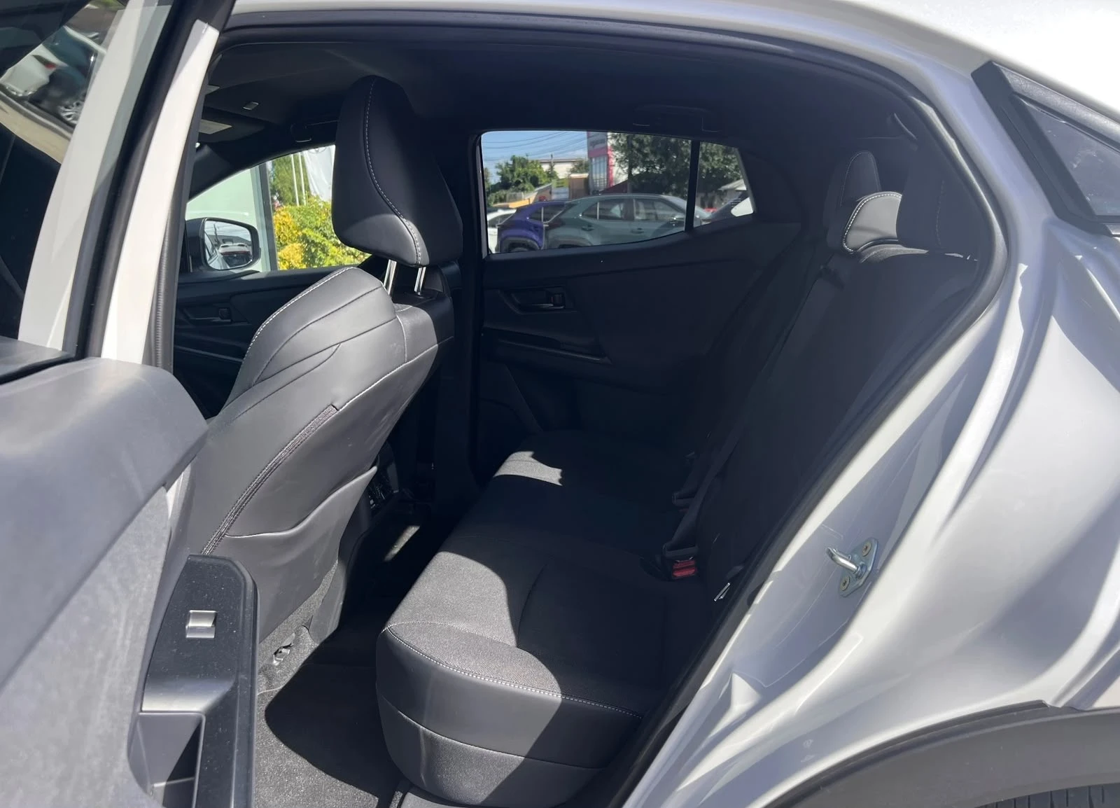 Toyota C-HR 224кс!!LONG RANGE!!72kwh!!, снимка 15 - Автомобили и джипове - 56265111