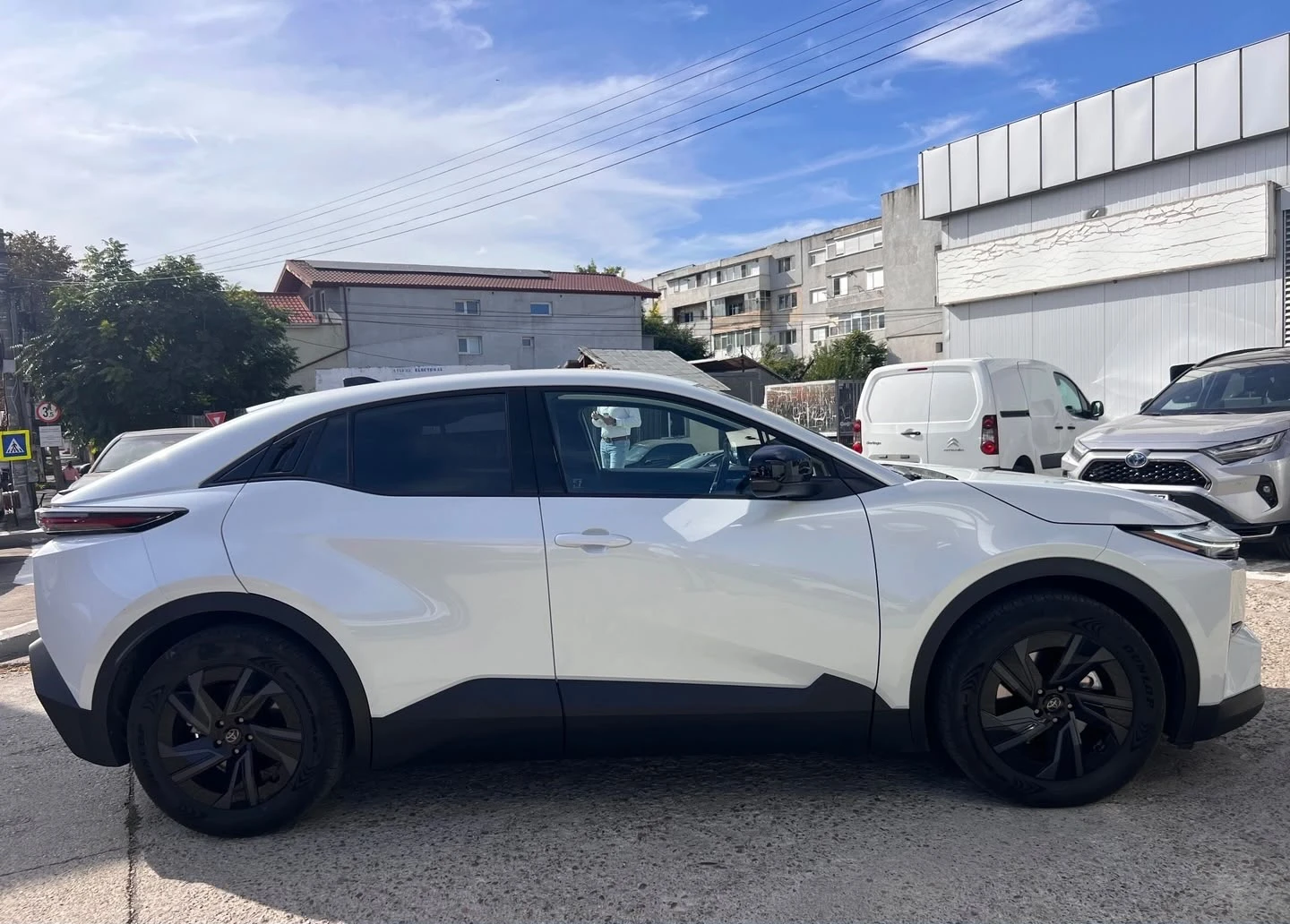 Toyota C-HR 224кс!!LONG RANGE!!72kwh!!, снимка 3 - Автомобили и джипове - 56265111
