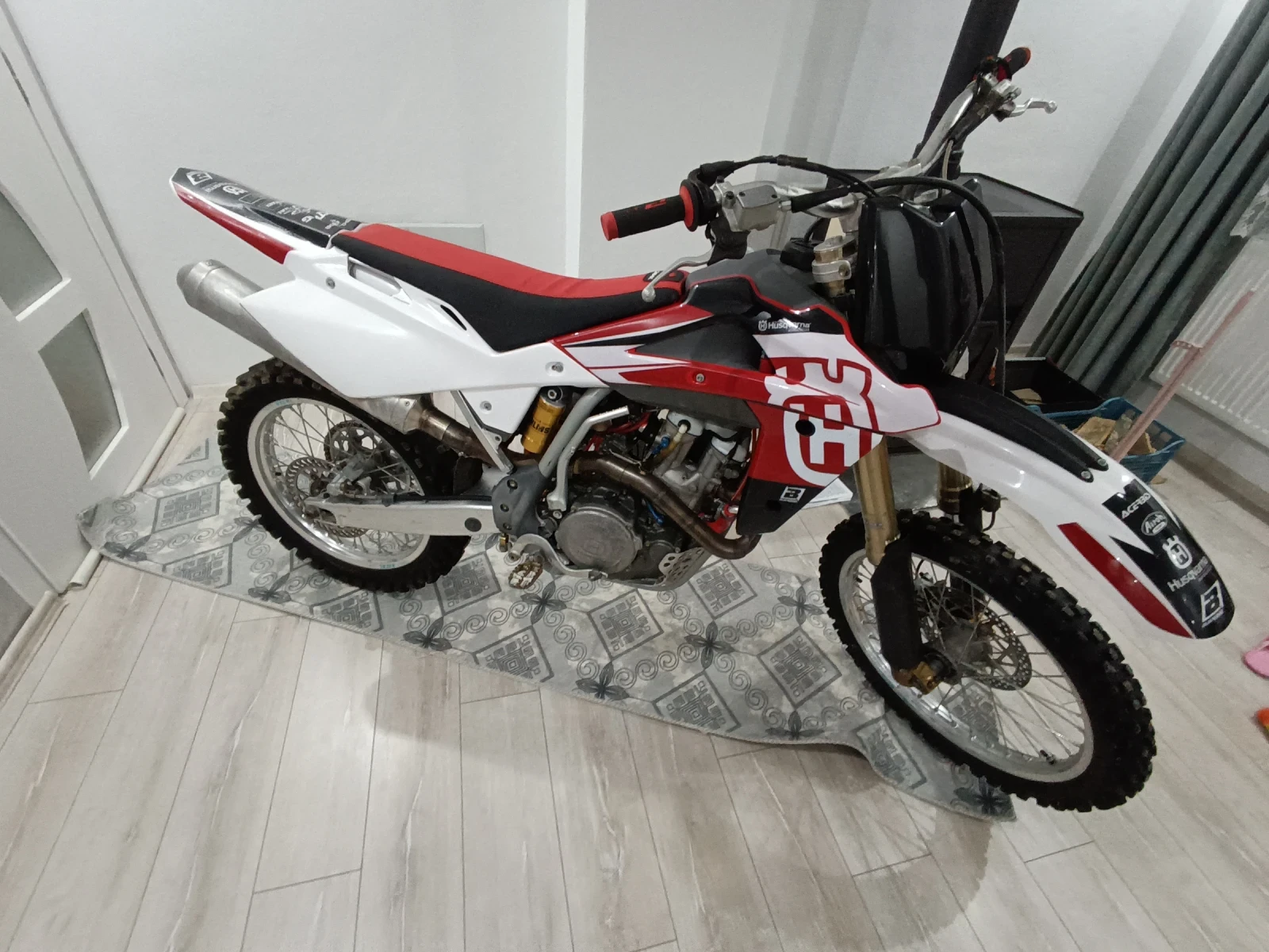 Husqvarna TE 450 - изображение 2