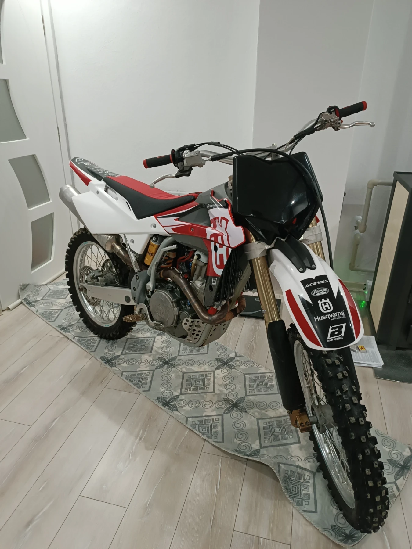 Husqvarna TE 450 - изображение 3