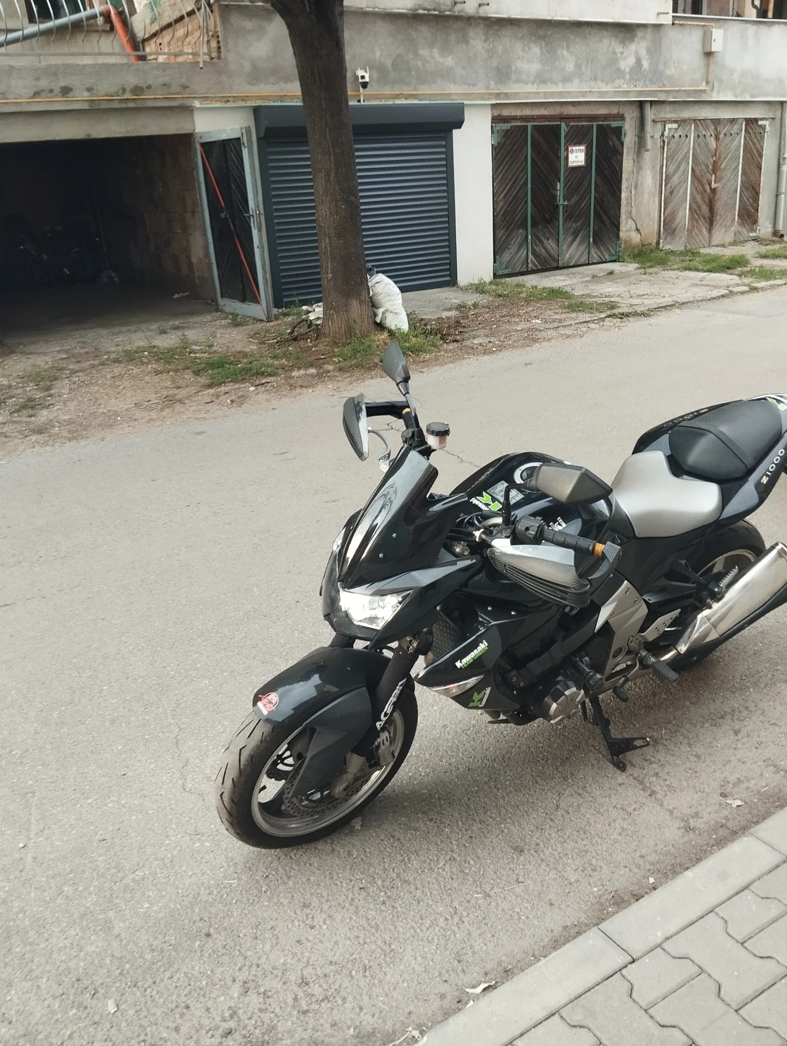 Kawasaki Z 1000, снимка 2 - Мотоциклети и мототехника - 55690381