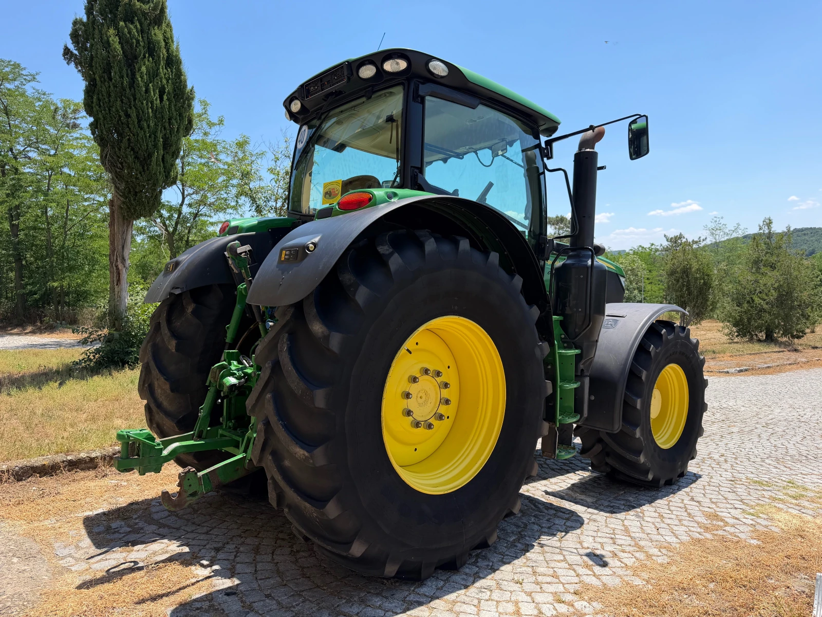 Трактор John Deere 6215R ЛИЗИНГ, снимка 8 - Селскостопанска техника - 54195036