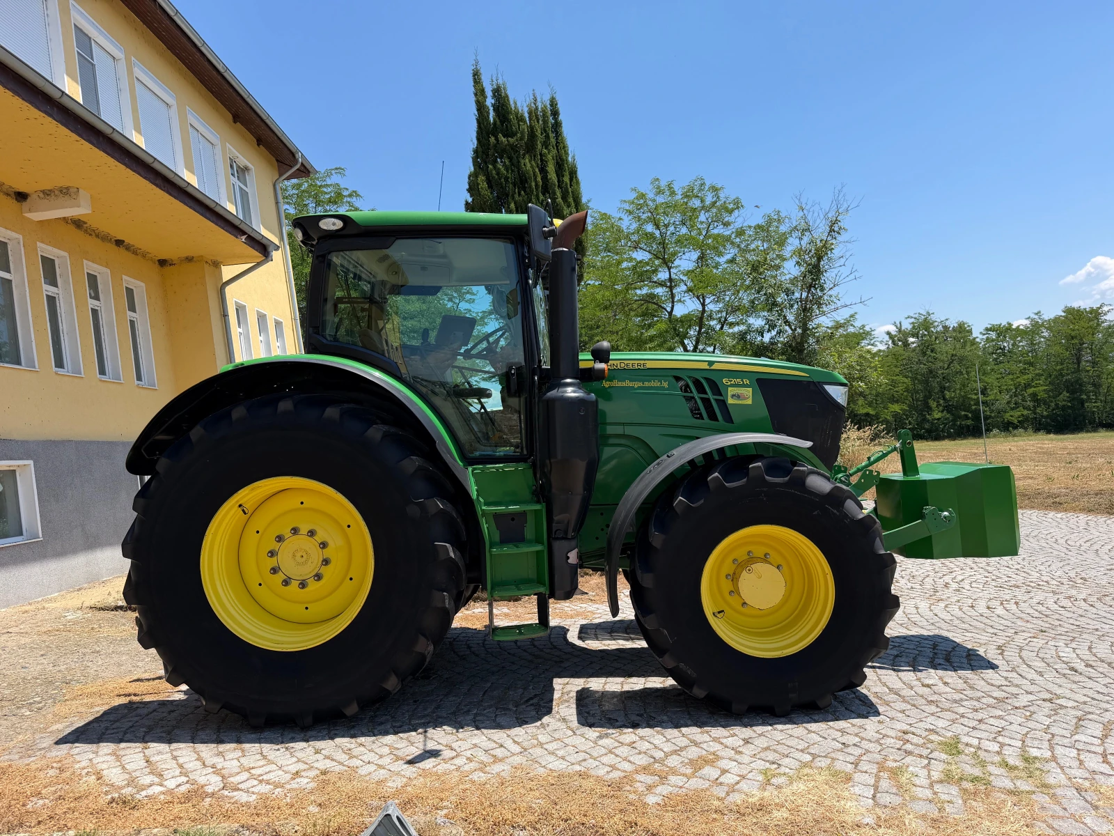 Трактор John Deere 6215R ЛИЗИНГ, снимка 9 - Селскостопанска техника - 54195036