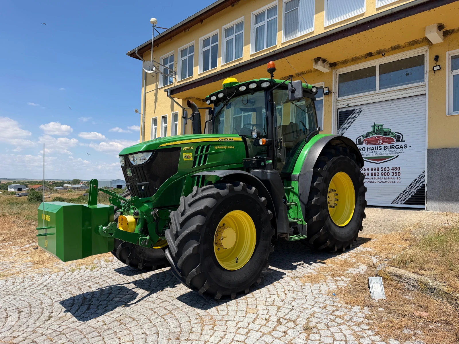 Трактор John Deere 6215R ЛИЗИНГ, снимка 3 - Селскостопанска техника - 54195036