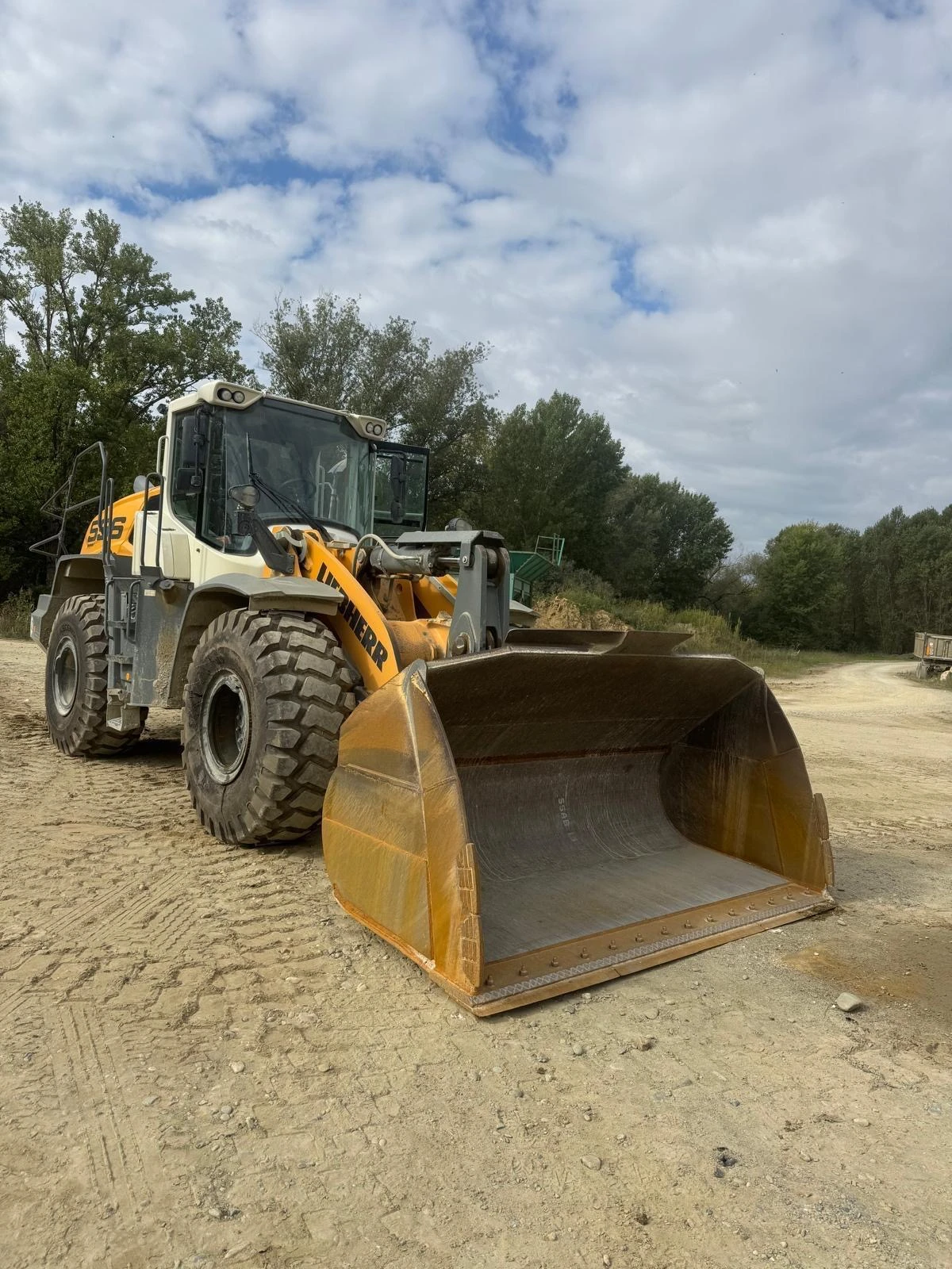 Челен товарач Liebherr L 556 XPOWER ЛИЗИНГ - изображение 3