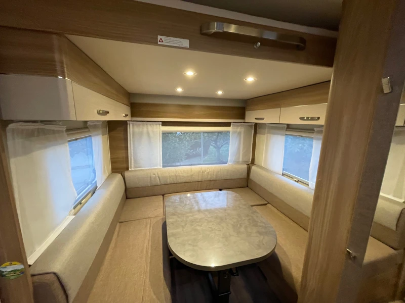 Каравана Burstner PREMIO PLUS 510 TK, снимка 8 - Каравани и кемпери - 52315823