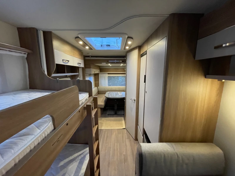 Каравана Burstner PREMIO PLUS 510 TK, снимка 7 - Каравани и кемпери - 52315823