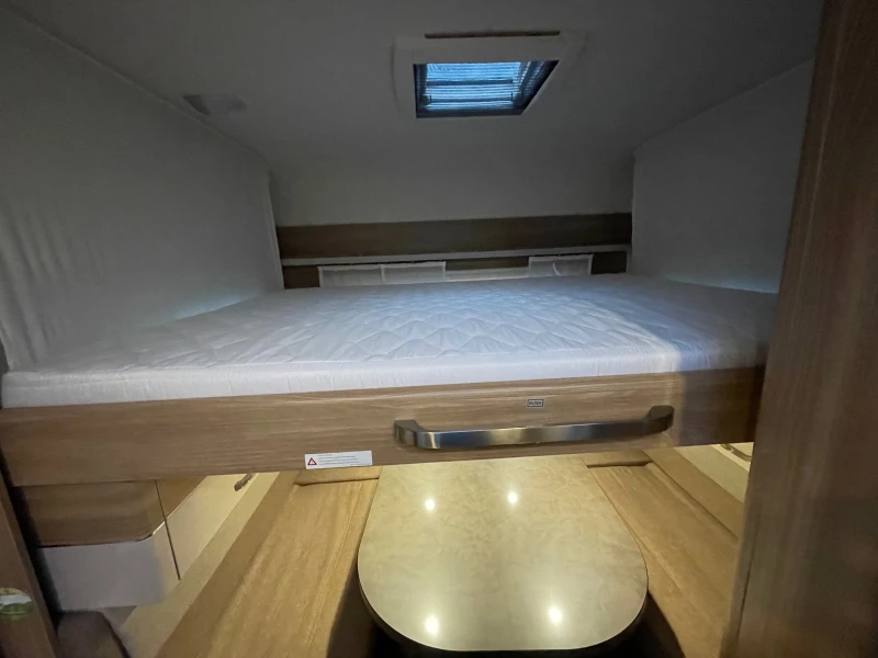 Каравана Burstner PREMIO PLUS 510 TK, снимка 15 - Каравани и кемпери - 52315823