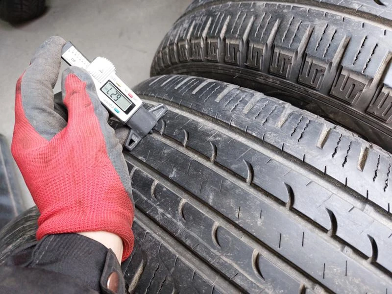 Гуми Летни 255/60R18, снимка 3 - Гуми и джанти - 36280090