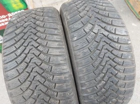 Гуми Зимни 205/45R17, снимка 1 - Гуми и джанти - 41209400