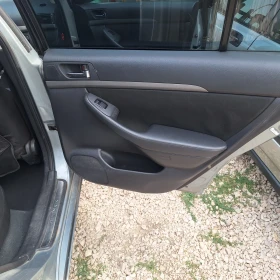 Toyota Avensis, снимка 13