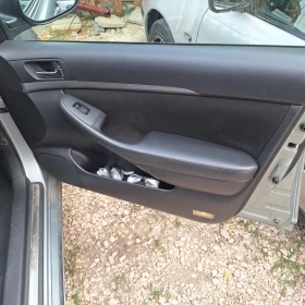 Toyota Avensis, снимка 14