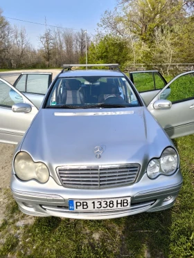 Mercedes-Benz 220, снимка 1