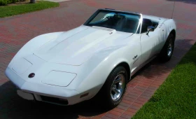 Chevrolet Corvette Кабриолет, снимка 2