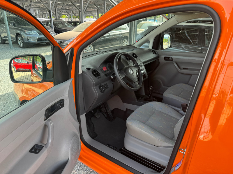 VW Caddy 1.9TDI 105ps * ТОВАРЕН* ПЕРФЕКТЕН* , снимка 11 - Автомобили и джипове - 46446844