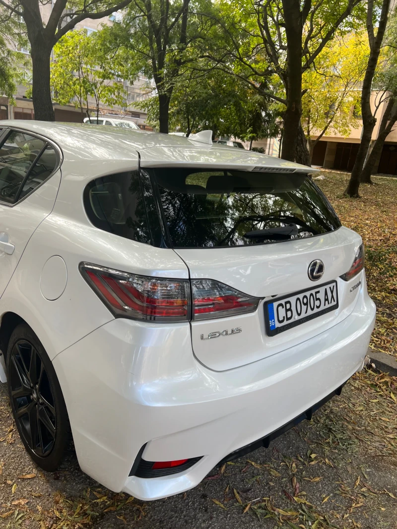 Lexus CT 200h, снимка 2 - Автомобили и джипове - 46840396