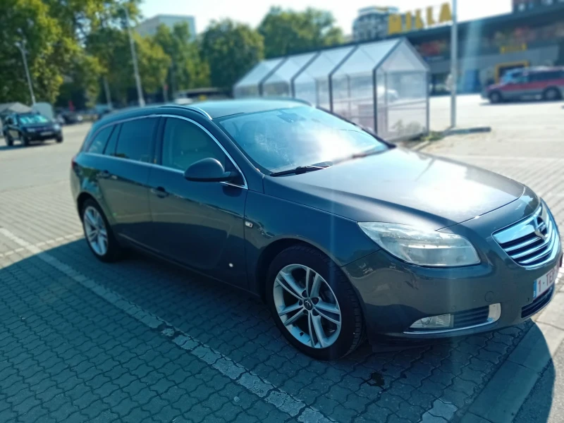 Opel Insignia, снимка 3 - Автомобили и джипове - 47078590