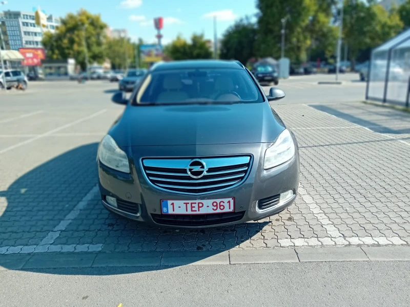 Opel Insignia, снимка 2 - Автомобили и джипове - 47078590