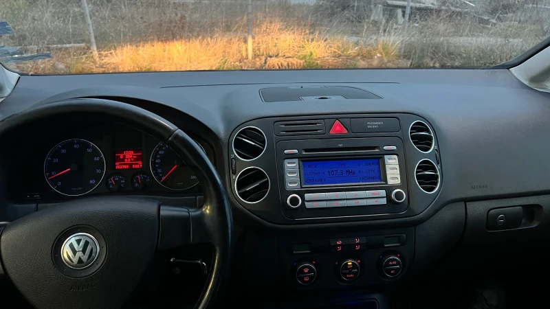 VW Golf Plus 1.4TSI, снимка 15 - Автомобили и джипове - 48951939