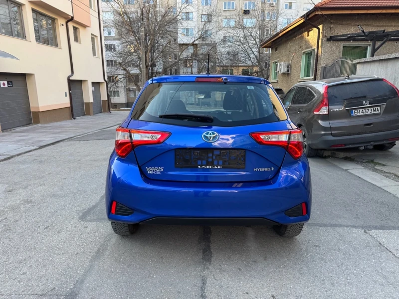 Toyota Yaris 1.5i Hybrid/Facelift/Гаранция, снимка 4 - Автомобили и джипове - 49042588