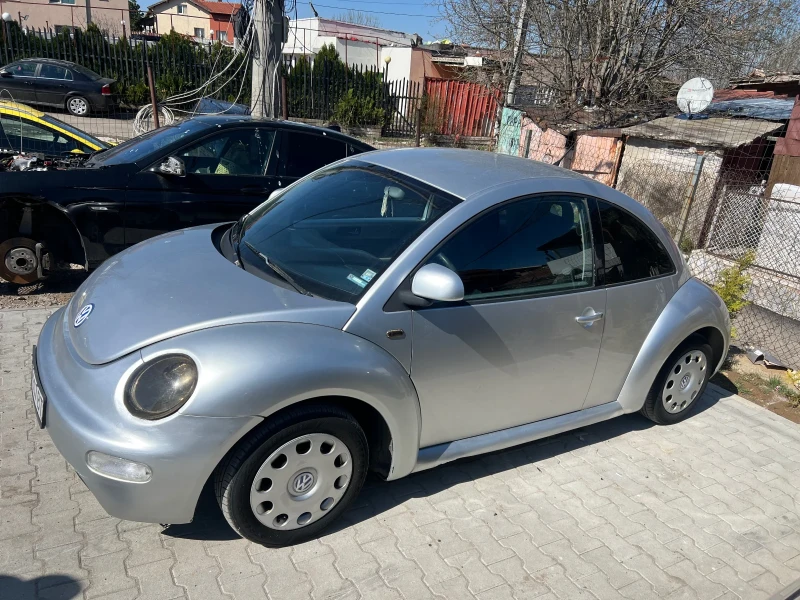 VW Beetle 2.0, снимка 3 - Автомобили и джипове - 49556368