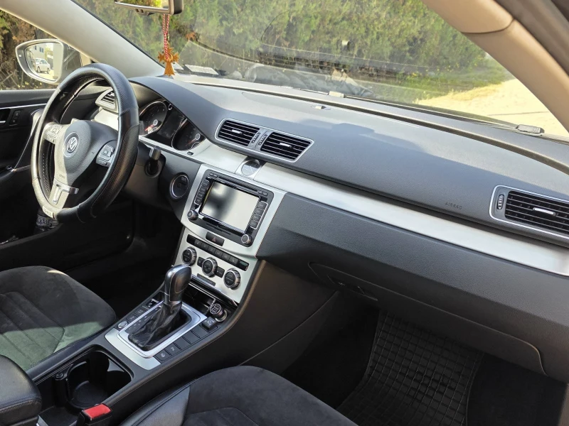 VW Passat 1.4 TSI Газ, Бензин, Метан, снимка 5 - Автомобили и джипове - 52240384