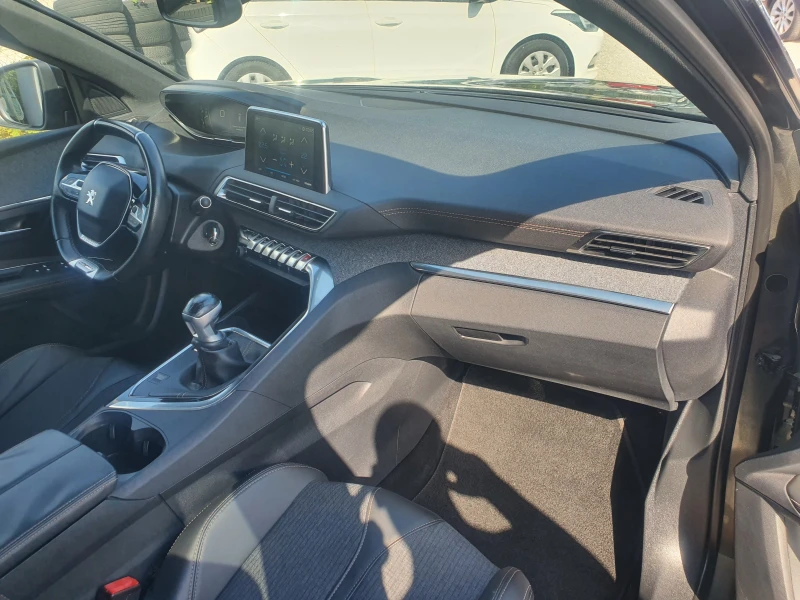 Peugeot 3008 GT-LINE FUL LED като нова, снимка 9 - Автомобили и джипове - 51469088