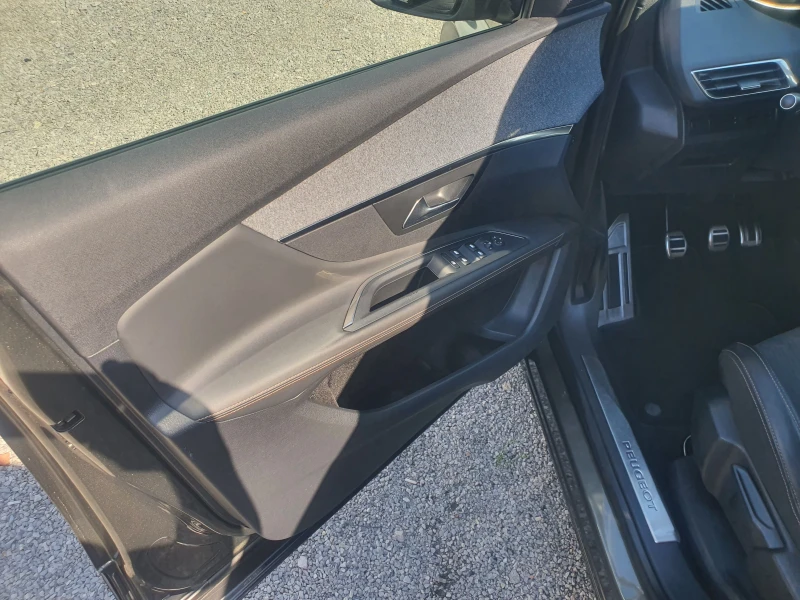 Peugeot 3008 GT-LINE FUL LED като нова, снимка 16 - Автомобили и джипове - 51469088