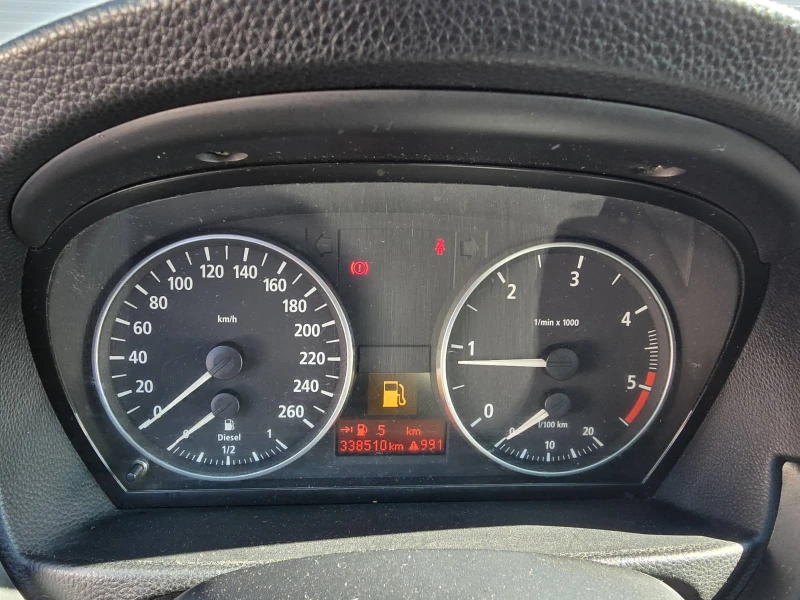 BMW 320 2.0 d, снимка 8 - Автомобили и джипове - 52133230